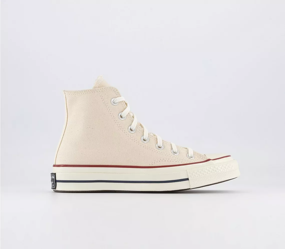 The iconic basketball style that transcends age and time, this style has been re-crafted to the specifications Chuck Taylor All Star from the ’70s, featuring higher rubber foxing, added cushioning, a roomier toe box, and are made using heavy grade canvas in a parchment colourway.