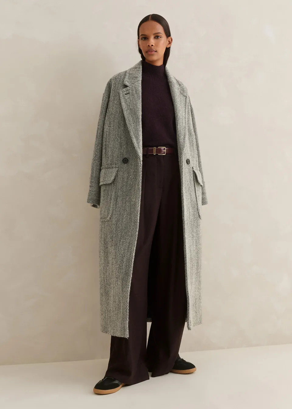 Me + Em herringbone weave in a monochrome black-and-white palette creates a textural grey shade on this wool-blend coat designed with two different neckline options.